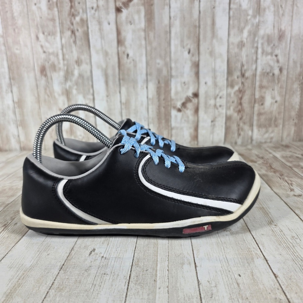 True Linkswear Golf Shoes Women's Size 7 Black Leather White Accents Blue Laces